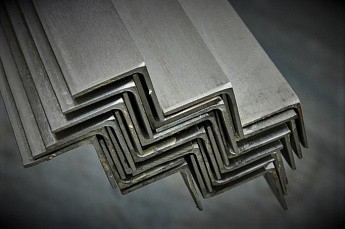 уголок нержавеющий 40х40х4 мм aisi 304 (08х18н10) г/к матовый равнополочный